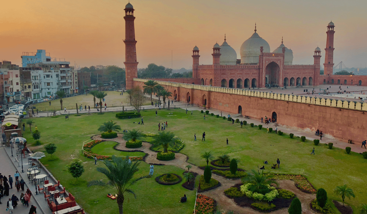The 5 Best Hotels in Lahore to Stay: Complete Pricing Detail